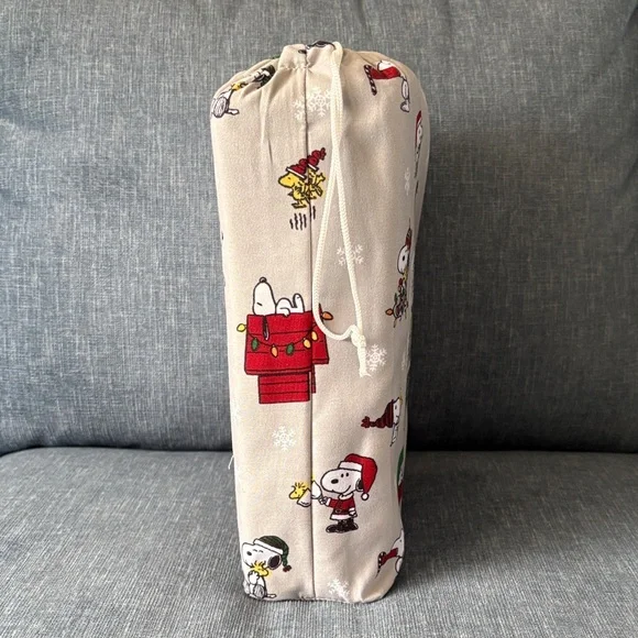 Peanuts Snoopy Holiday Queen Sheet Set - Red, Green, White - Picture 4 of 6